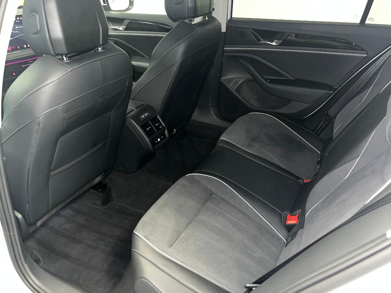 Volkswagen Passat – Bild 7
