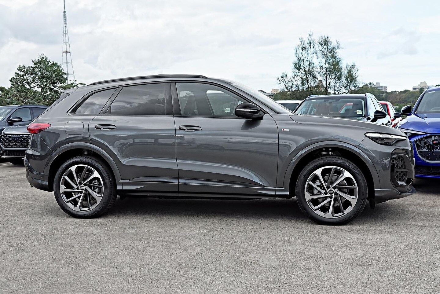 Image about Audi Q5 SUV TFSI quattro 200 kW sport