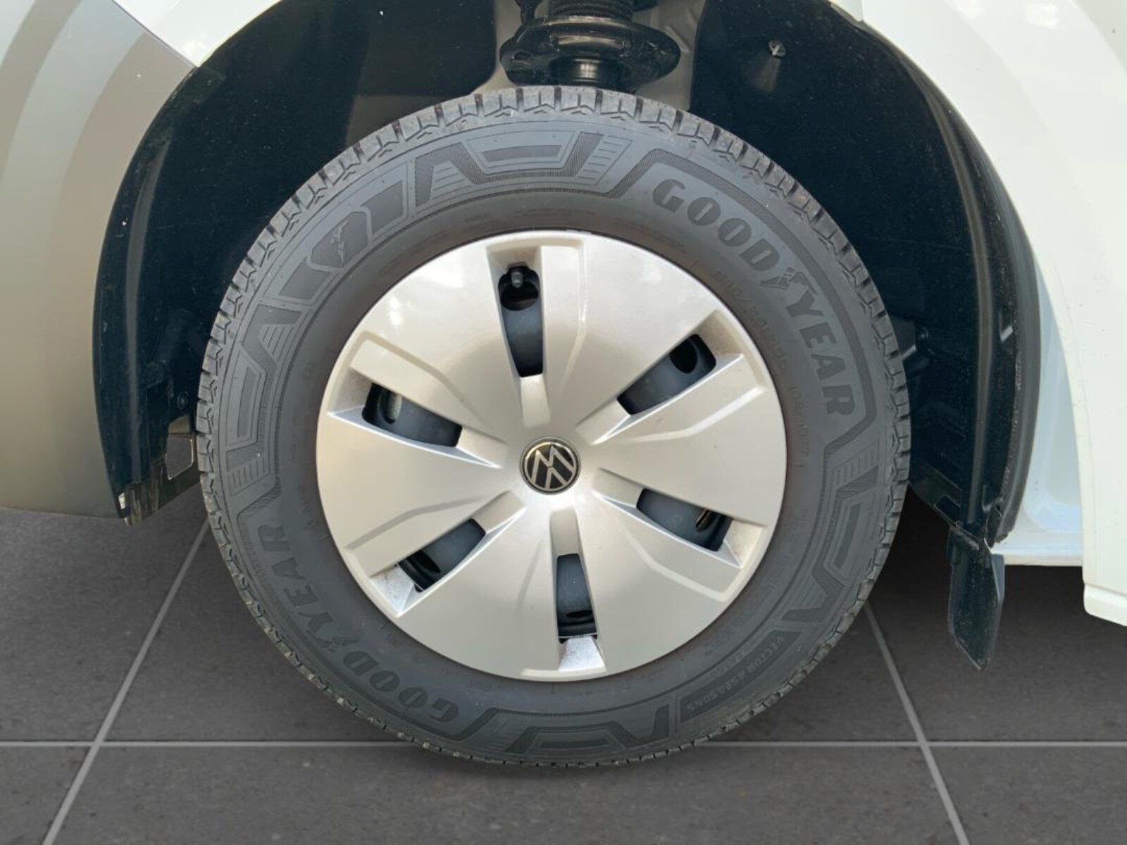 Volkswagen Transporter Kasten kurzer Radstand – Bild 9