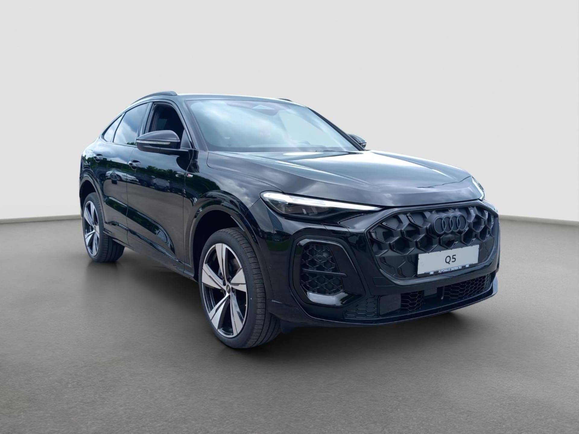 Audi Q5 Sportback edition one