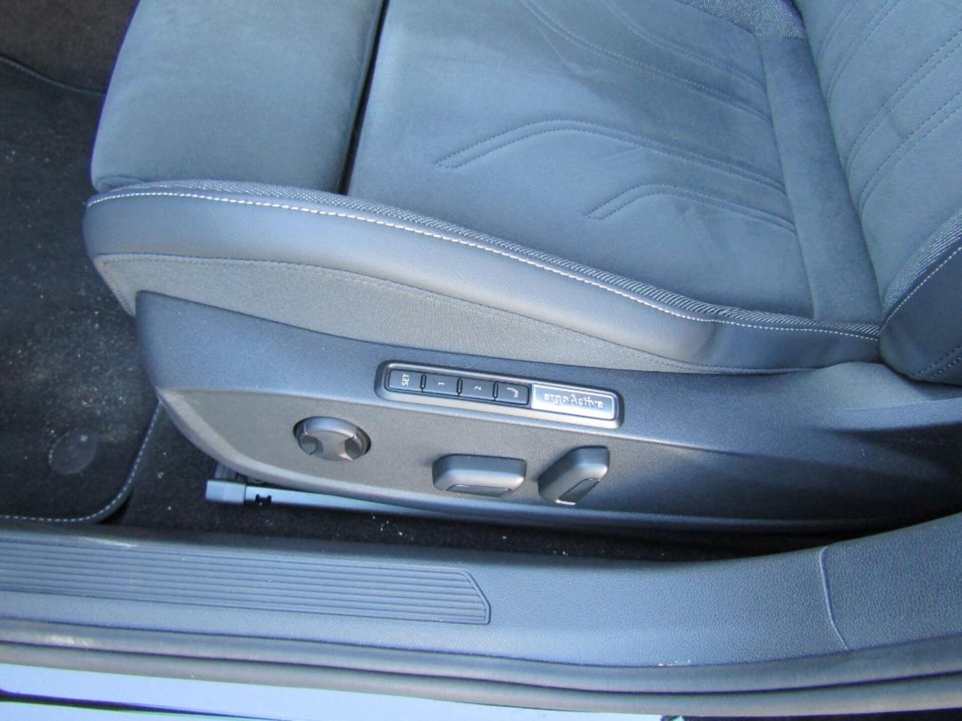 Volkswagen Golf Style