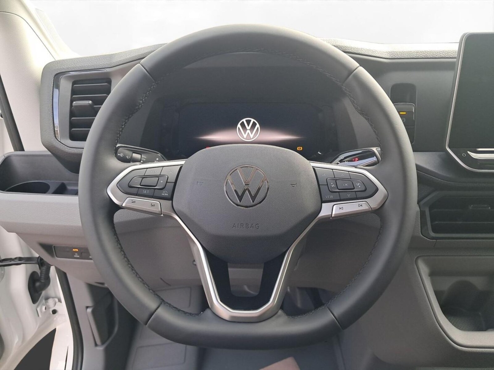 Volkswagen Crafter Kasten mittlerer Radstand – Bild 5