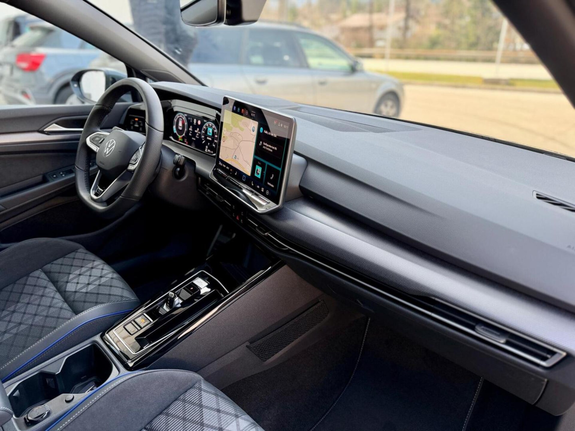 Volkswagen Golf R-Line
