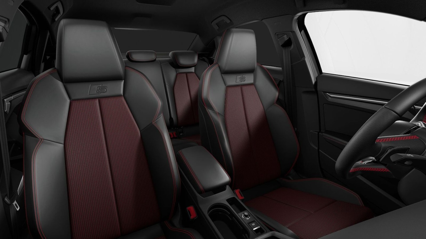 Bild über Audi S3 Limousine TFSI quattro S tronic - für weitere Informationen kontaktieren Sie den Audi Partner