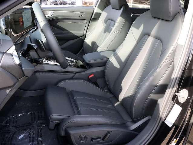 2026 Audi A6 Premium Plus - Photo 11