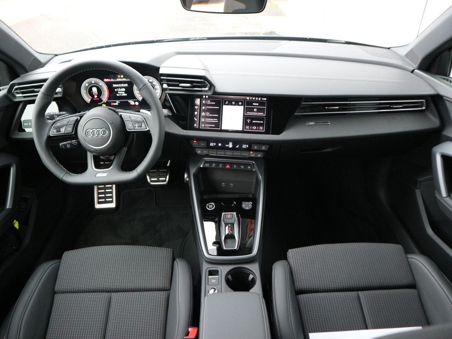 Bild über Audi A3 Sportback S line 35 TDI S tronic - für weitere Informationen kontaktieren Sie den Audi Partner
