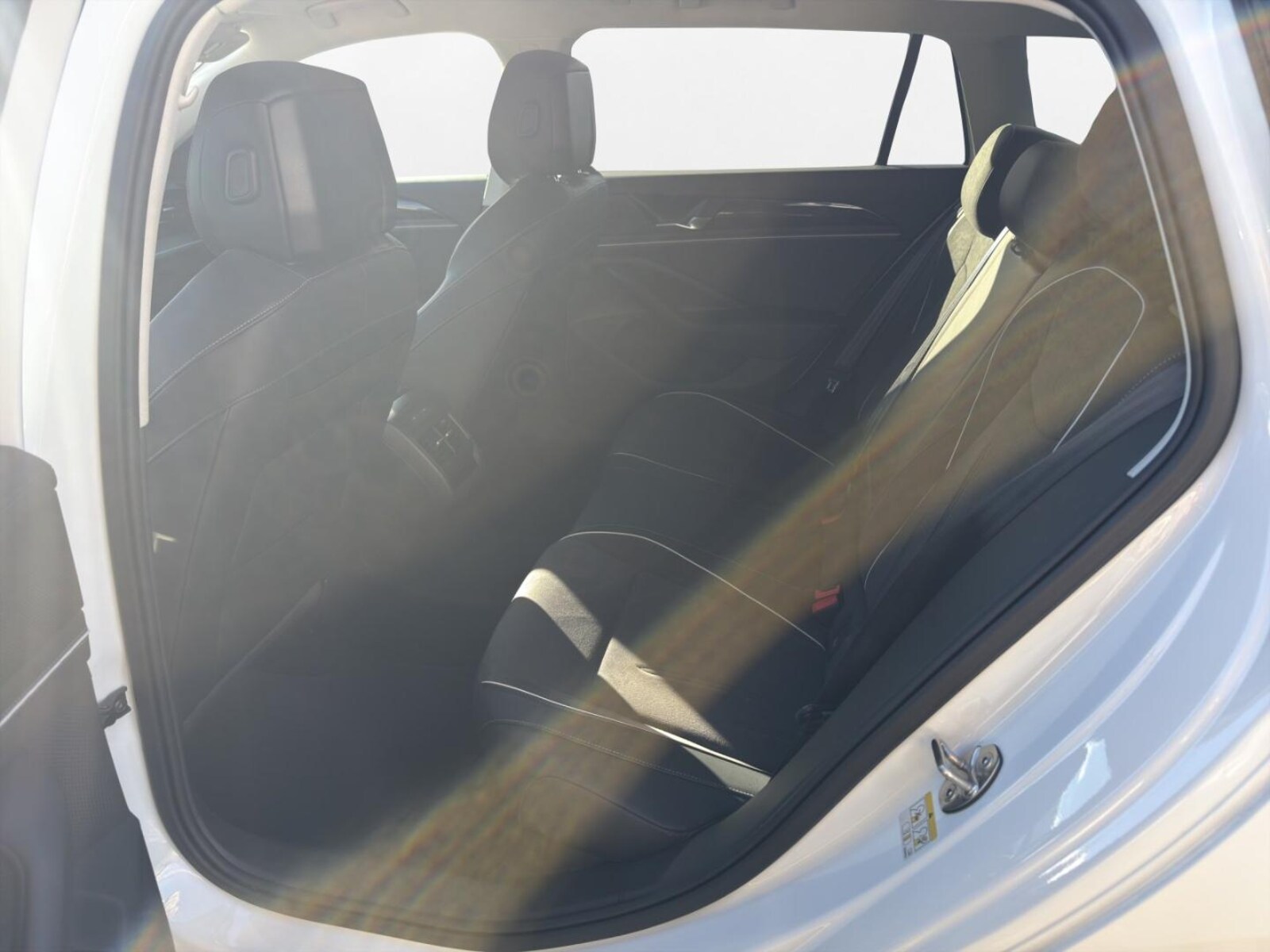 Volkswagen Passat – Bild 11
