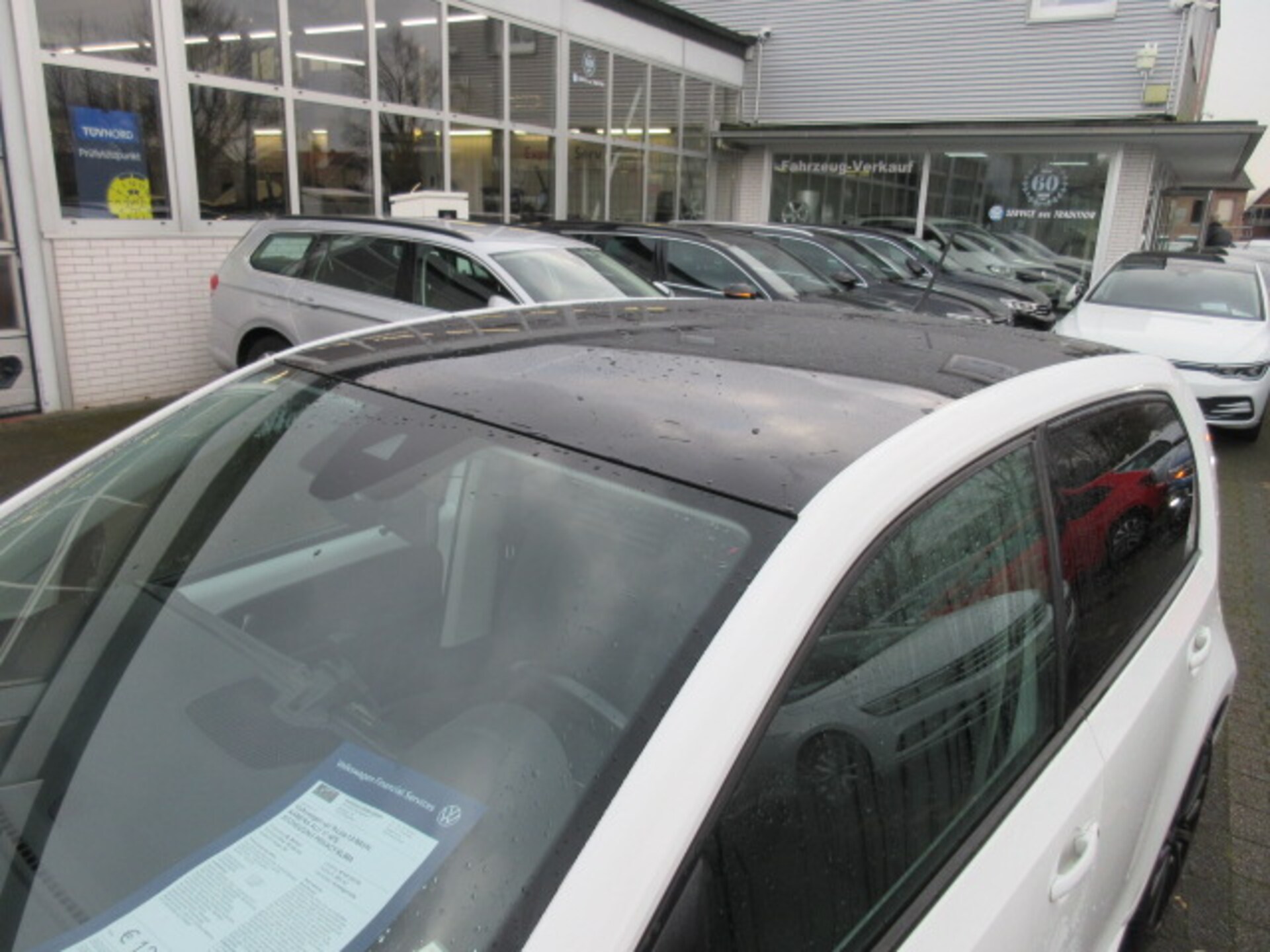 Volkswagen up! R-Line