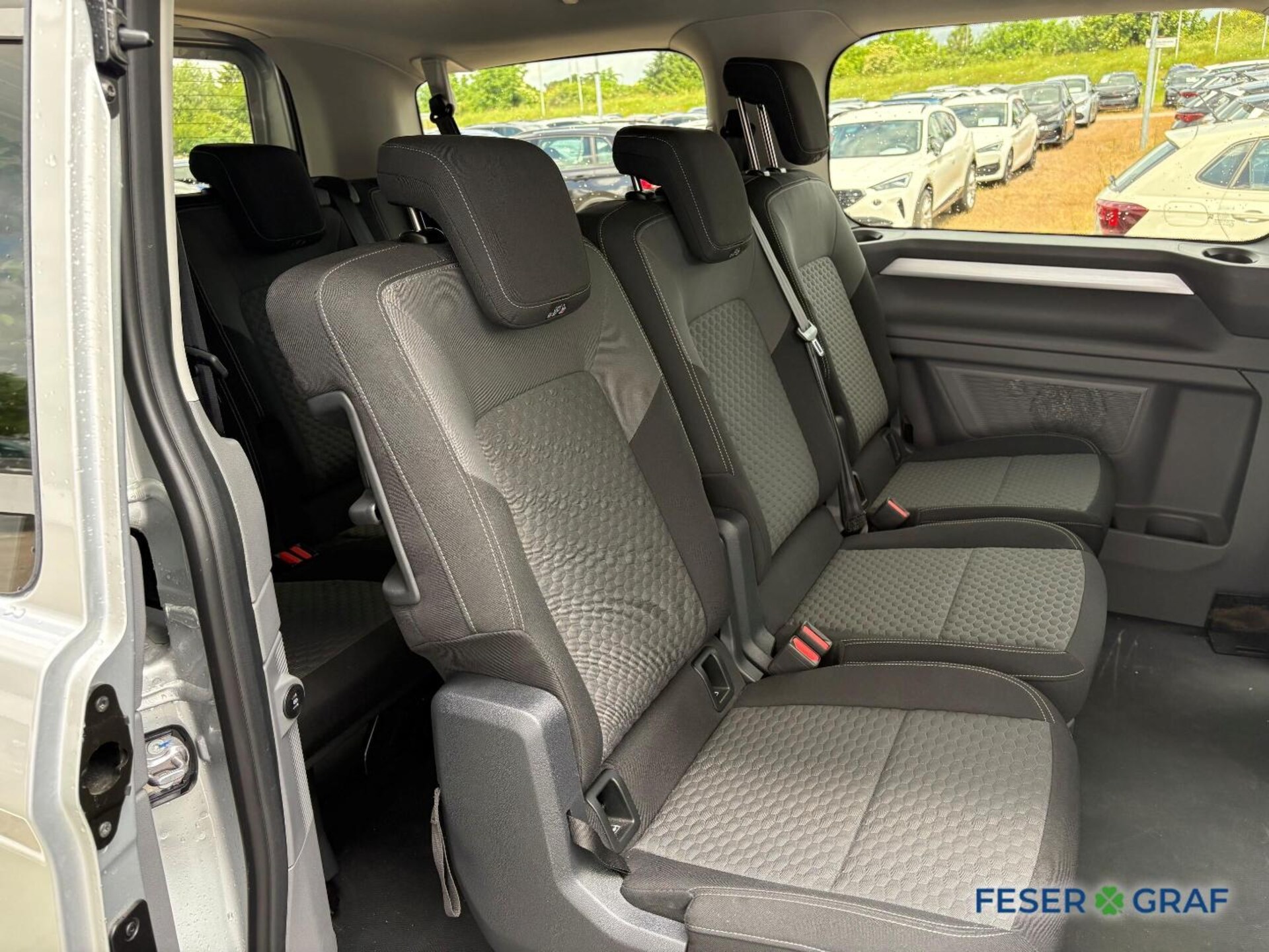 Volkswagen Caravelle Life