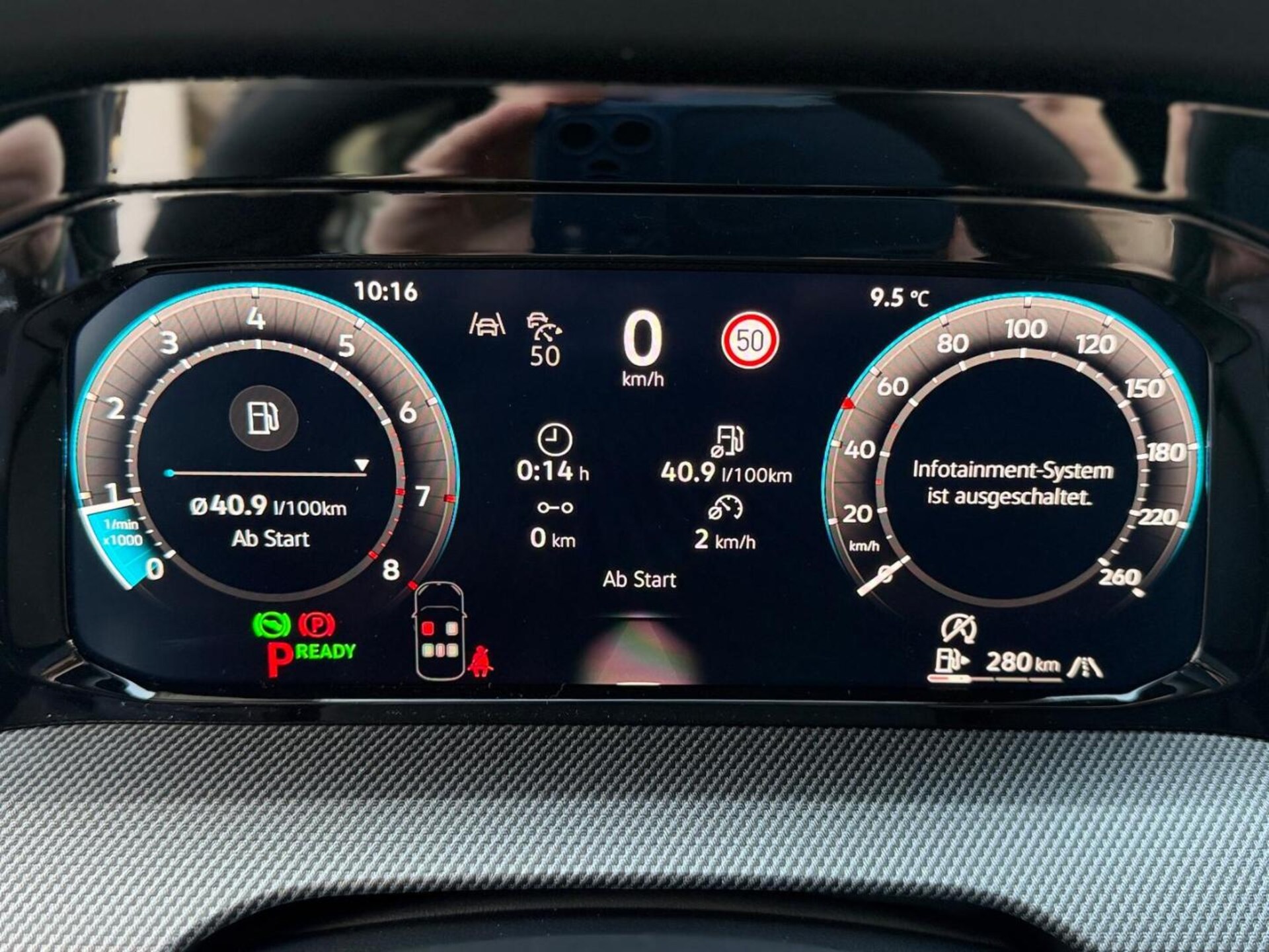 Volkswagen Golf R-Line