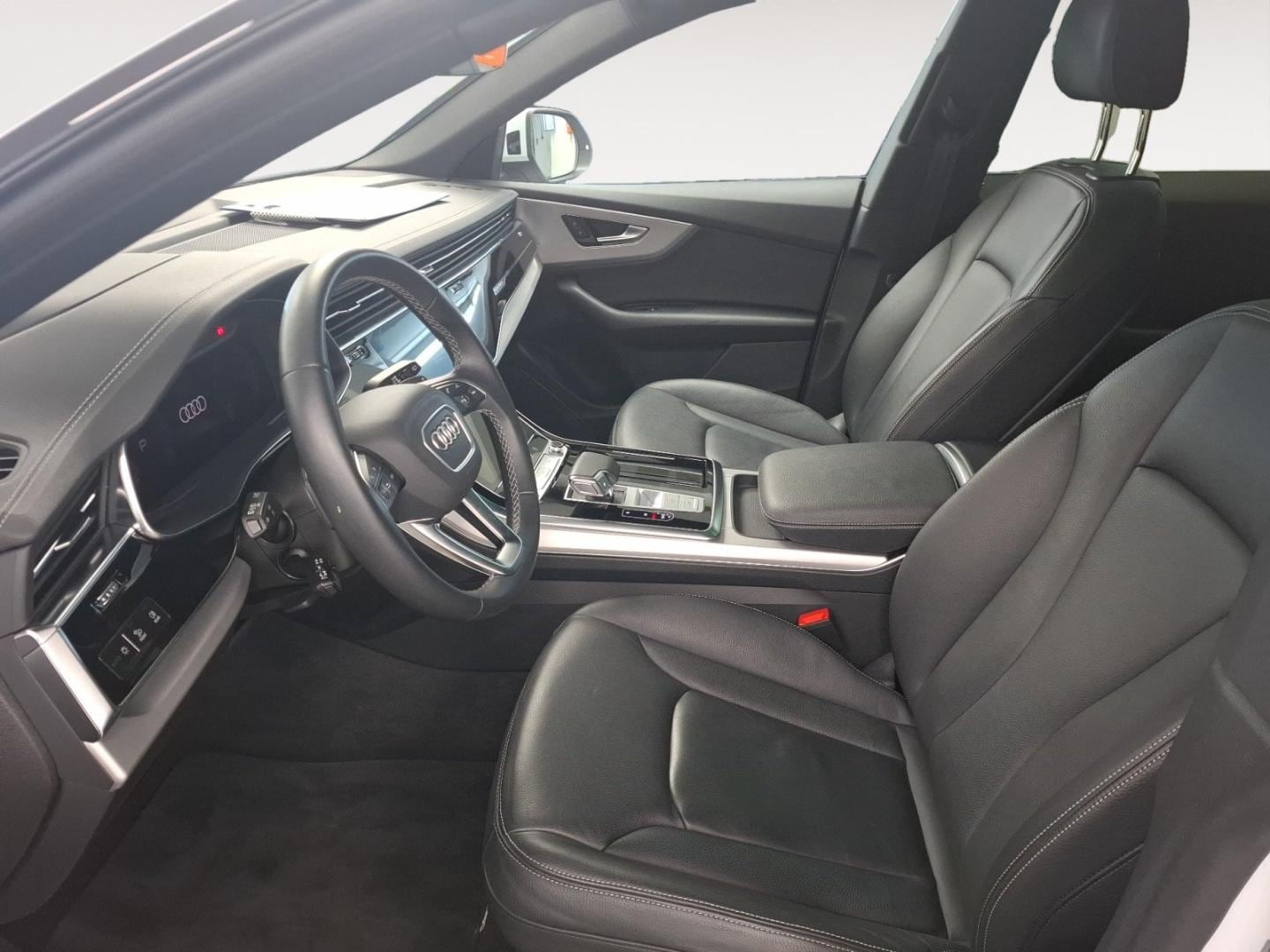 Bild über Audi Q8 SUV 50 TDI quattro tiptronic - für weitere Informationen kontaktieren Sie den Audi Partner