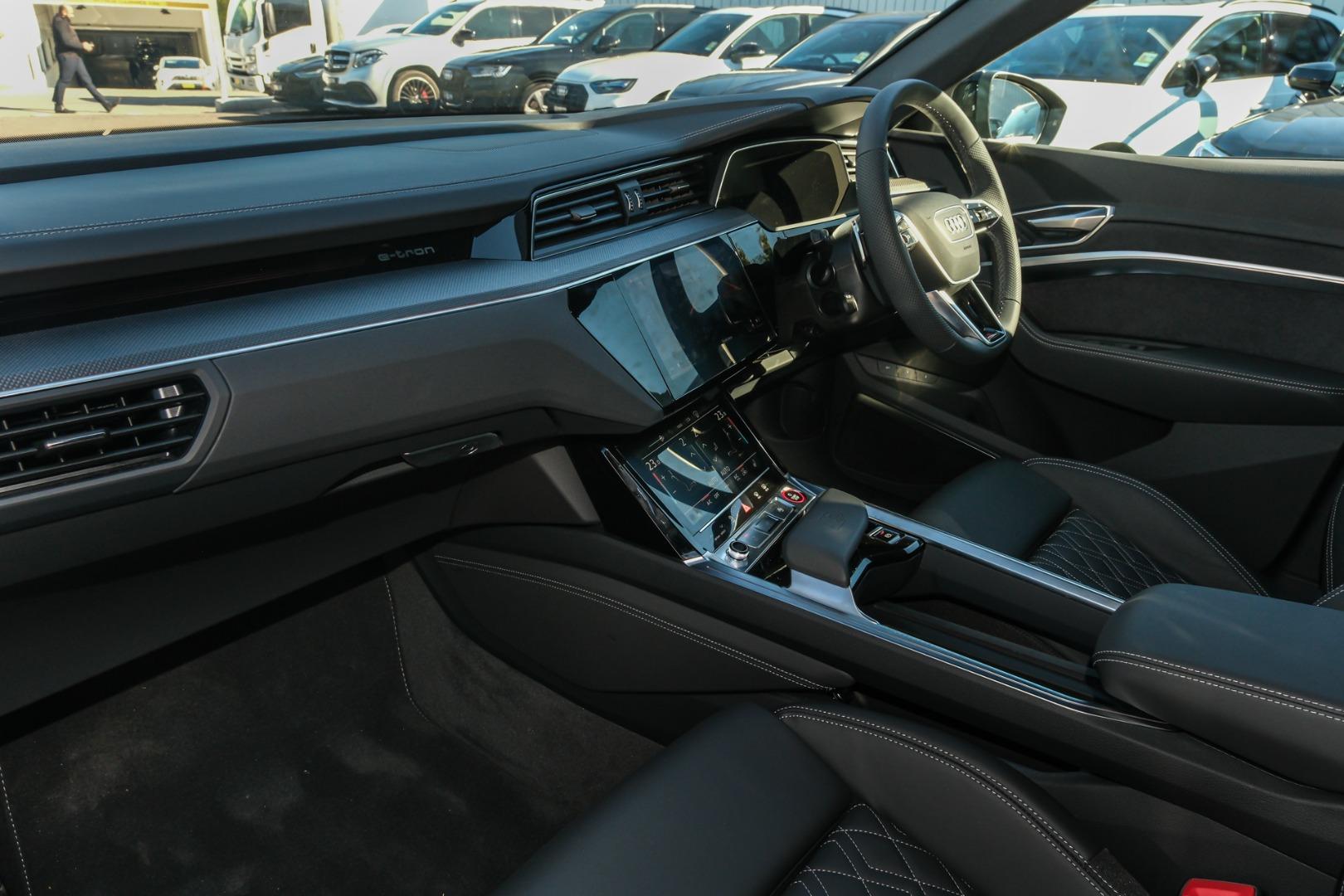 Image about Audi SQ8 Sportback e-tron e-tron quattro