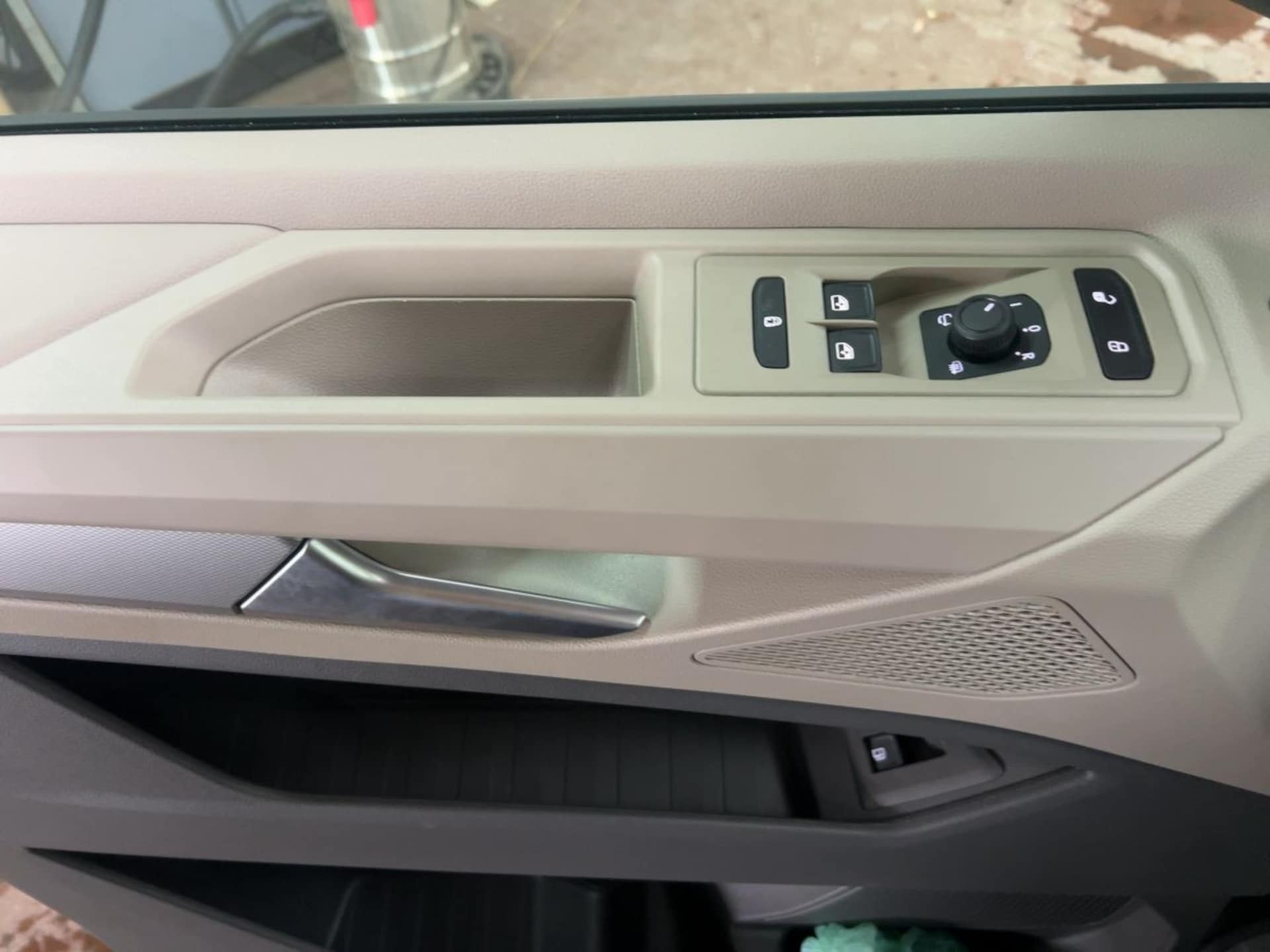 Volkswagen Multivan Basis-Modell