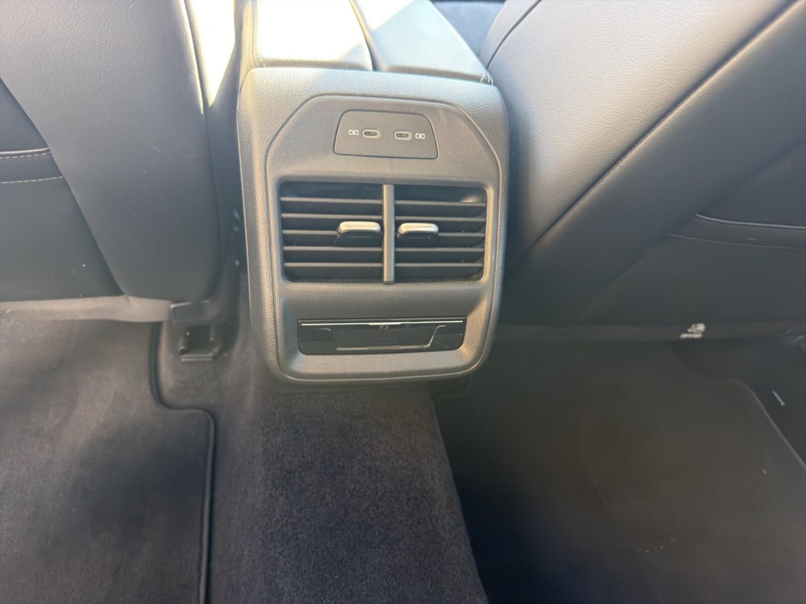 Volkswagen Passat – Bild 14