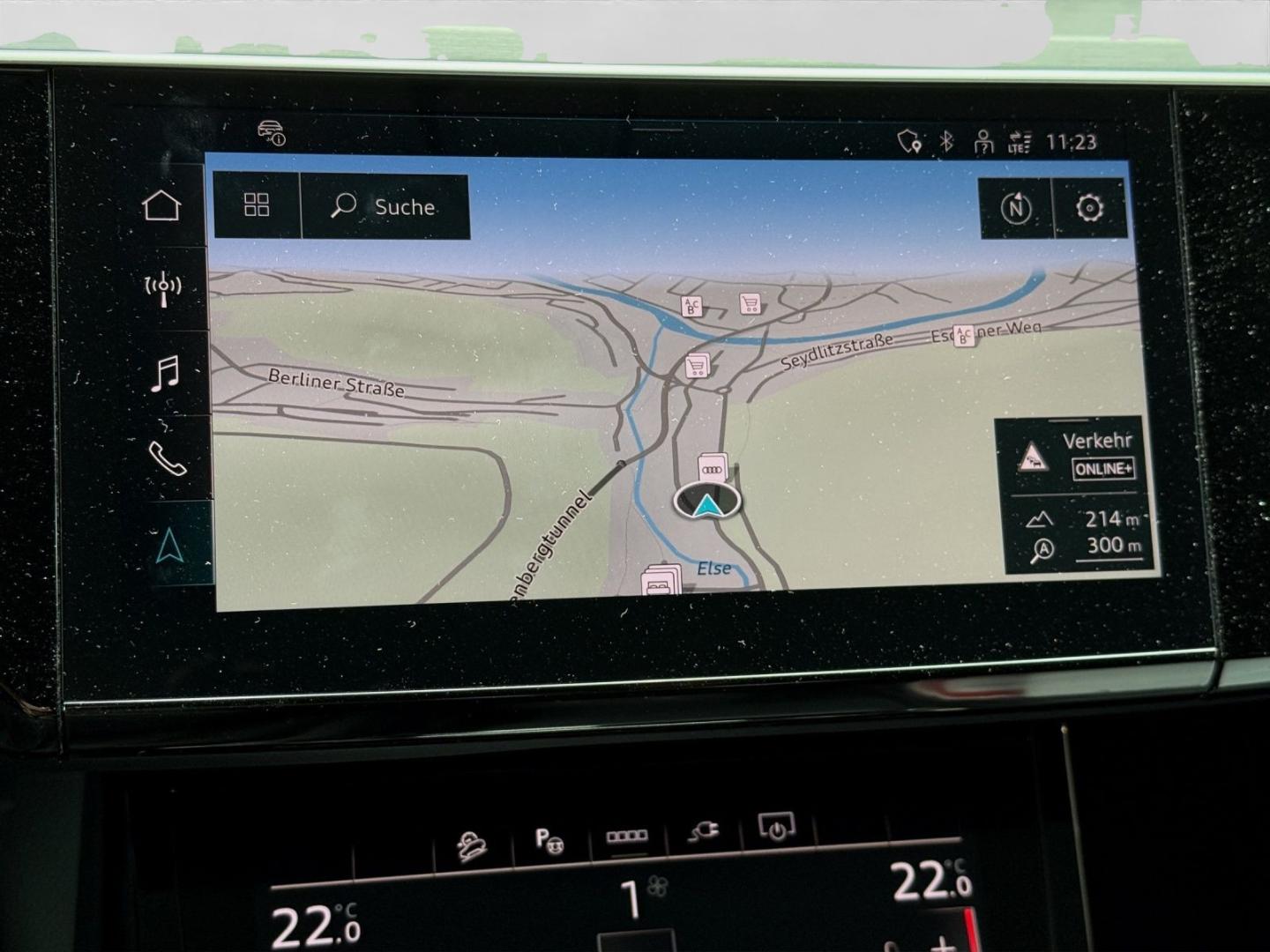Image about Audi Q8 e-tron S line 50 e-tron quattro