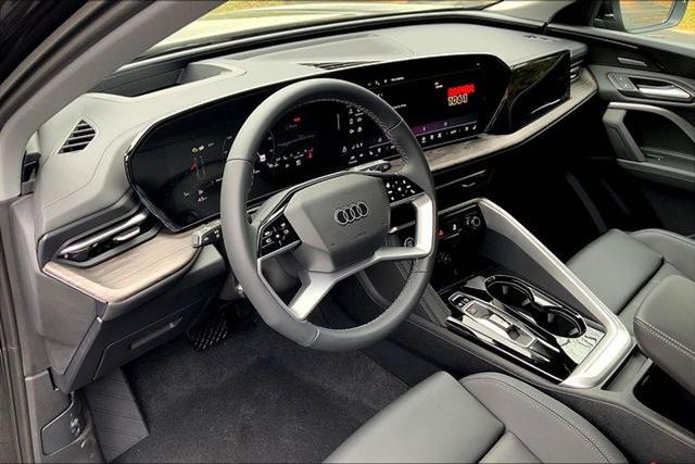 2025 Audi Q5 Premium Plus - Photo 9