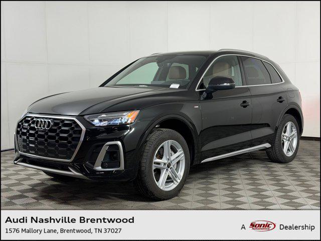 2025 Audi Q5 55 e Premium Plus's photo