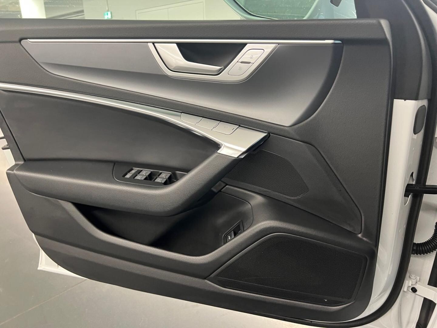Bild über Audi A6 Avant S line 40 TDI S tronic - für weitere Informationen kontaktieren Sie den Audi Partner