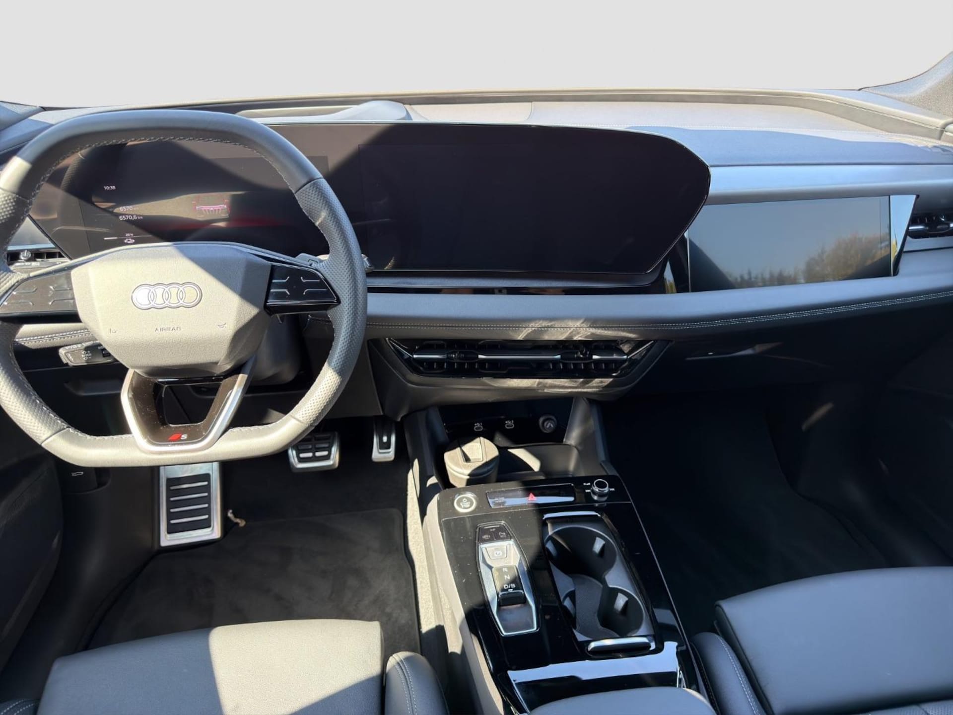 Audi Q6 SUV e-tron