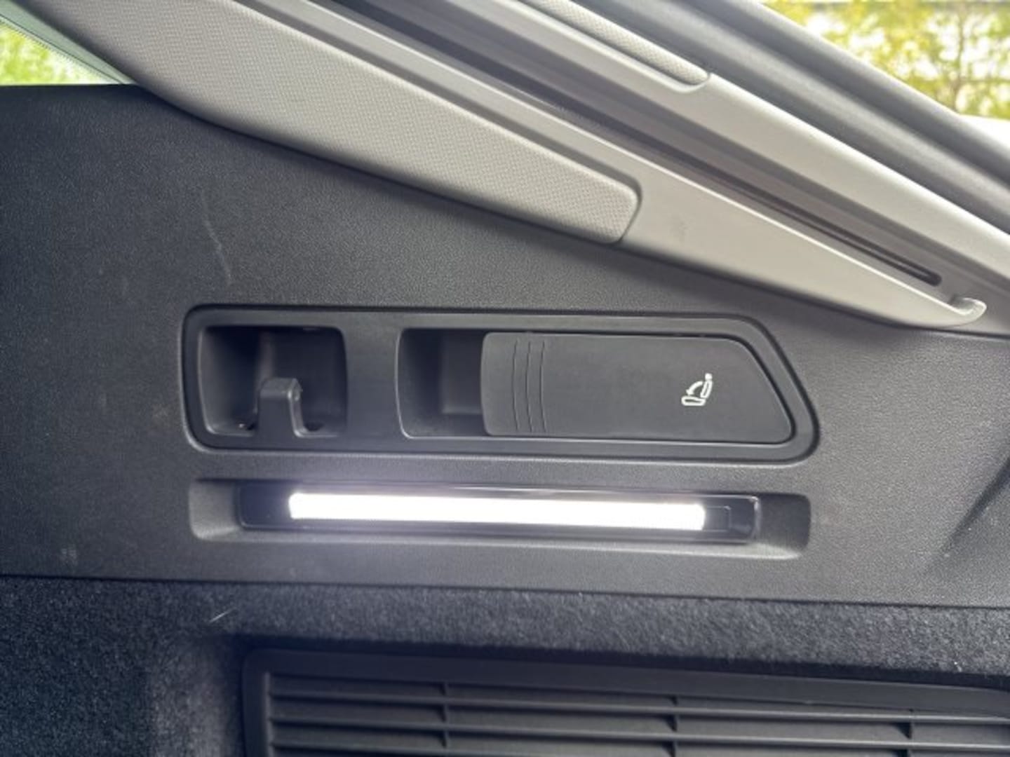 Bild über Audi A6 Avant TDI quattro 150 kW S tronic - für weitere Informationen kontaktieren Sie den Audi Partner