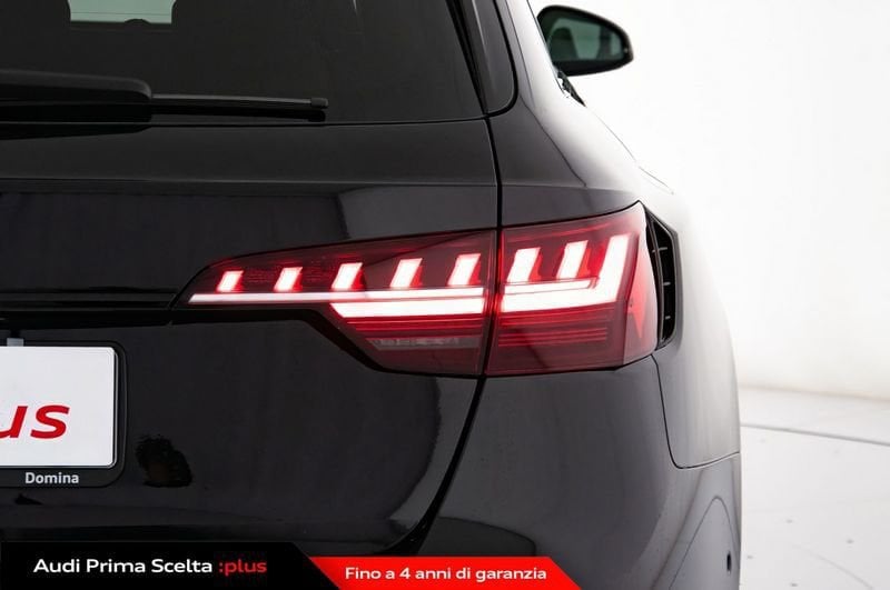 Immagine di Audi RS 4 Avant RS 4 Avant 331 kW (450 CV) tiptronic - Vista: for more details contact your dealer