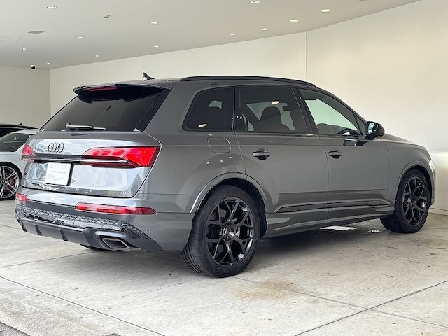 Audi Q7 SUV 50 TDI quattro S line 200(272) kW(PS) tiptronic for more details contact your dealer