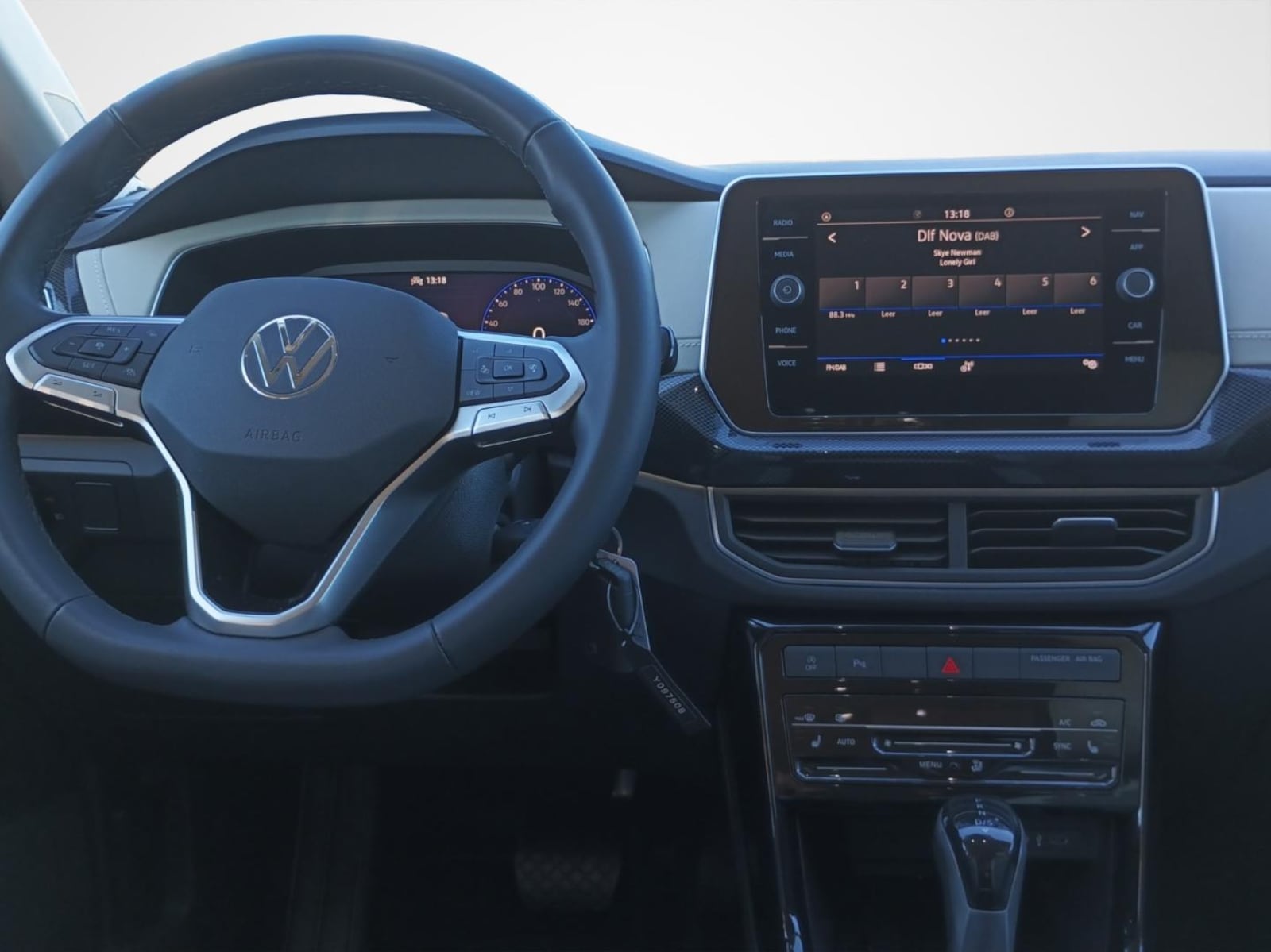 Volkswagen T-Cross – Bild 9