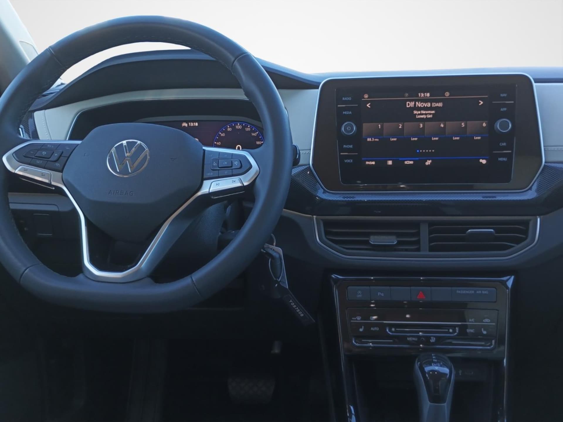 Volkswagen T-Cross Style