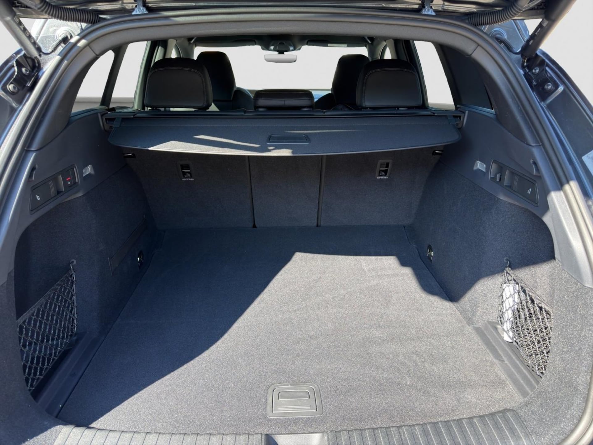 Audi Q6 SUV e-tron
