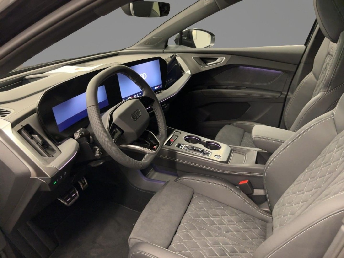 Bild über Audi Q4 SUV e-tron e-tron quattro performance 250 kW - für weitere Informationen kontaktieren Sie den Audi Partner