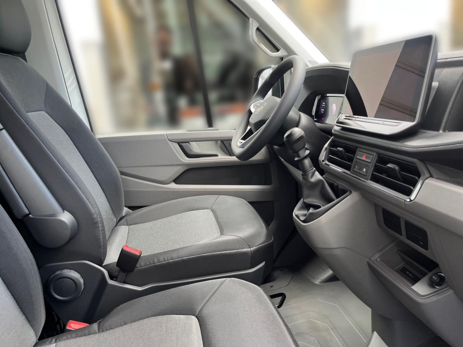 Volkswagen Crafter Kasten mittlerer Radstand – Bild 12