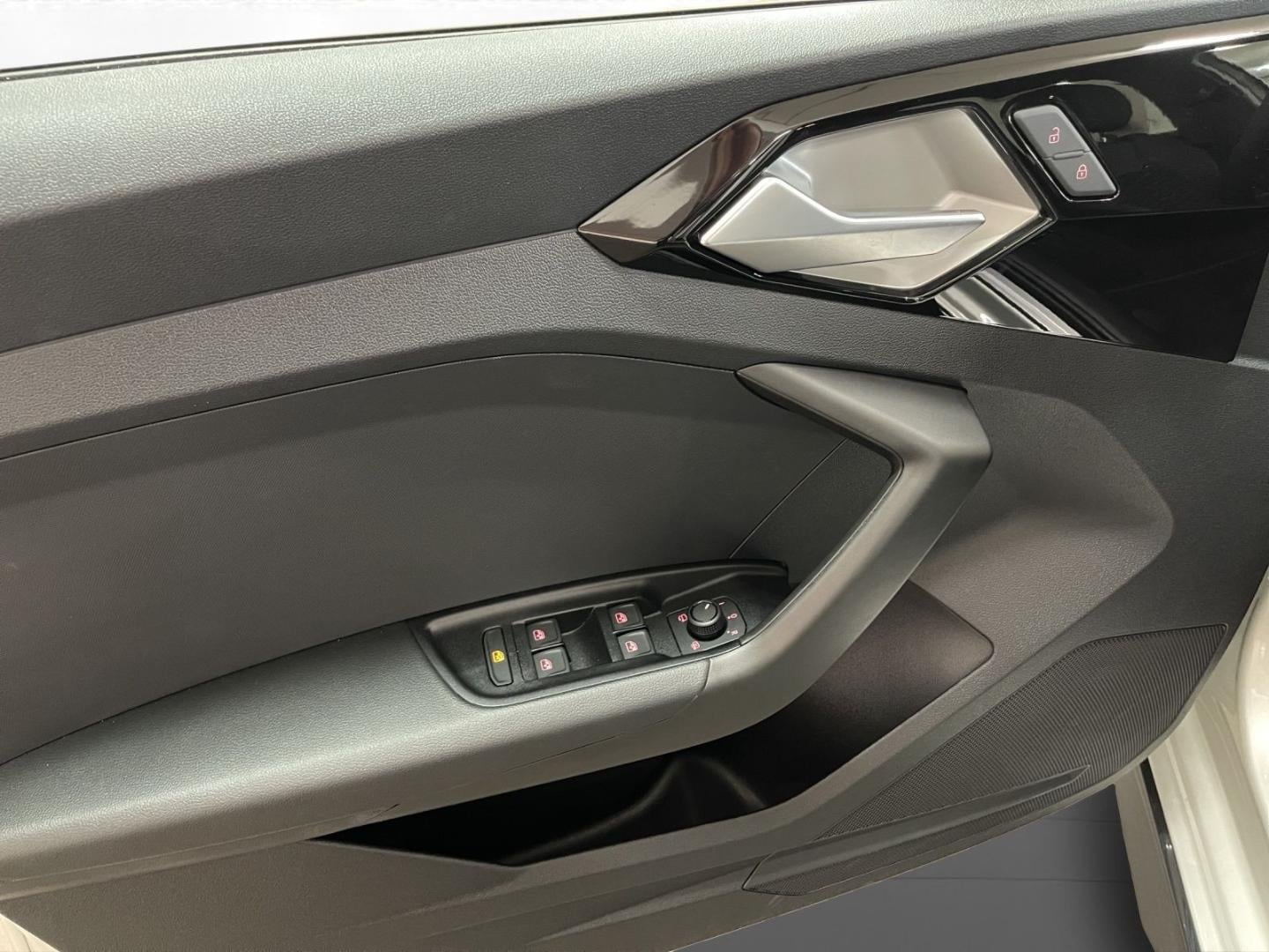 Bild über Audi A1 allstreet 35 TFSI S tronic - für weitere Informationen kontaktieren Sie den Audi Partner
