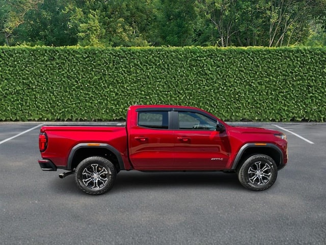 2023 GMC Canyon