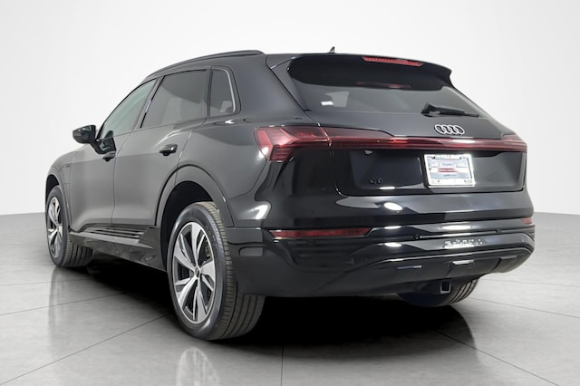 2024 Audi Q8 e-tron