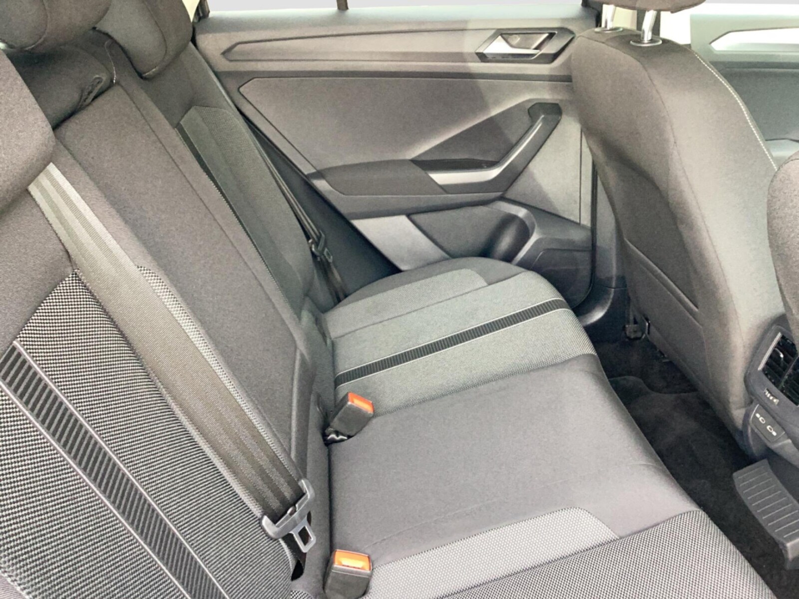 Volkswagen T-Roc – Bild 12
