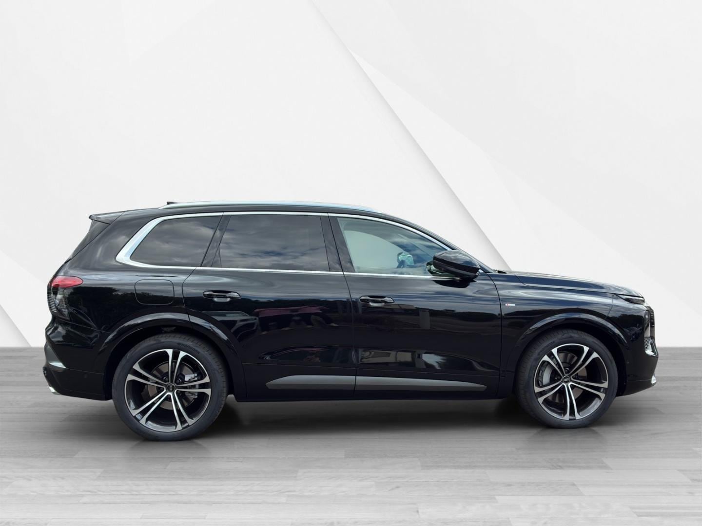 Bild über Audi Q7 SUV TDI quattro 220 kW tiptronic - für weitere Informationen kontaktieren Sie den Audi Partner