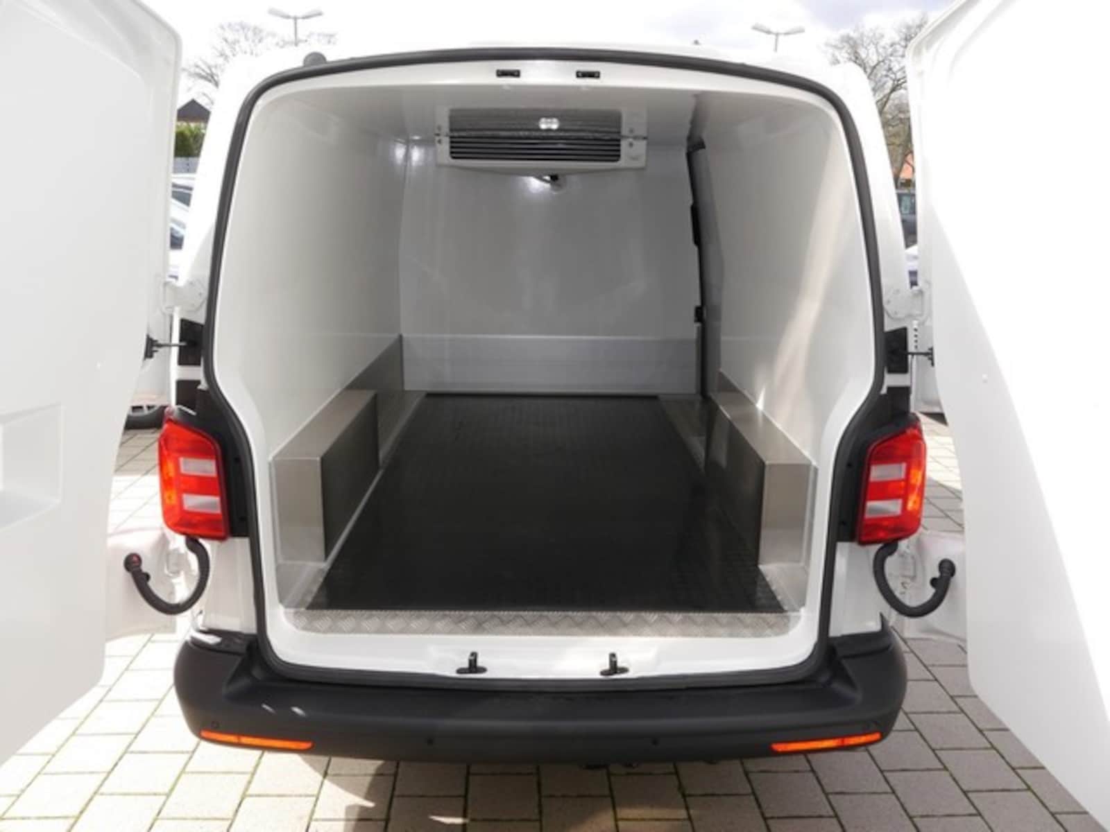 Volkswagen T6.1 Transporter Kasten langer Radstand – Bild 16