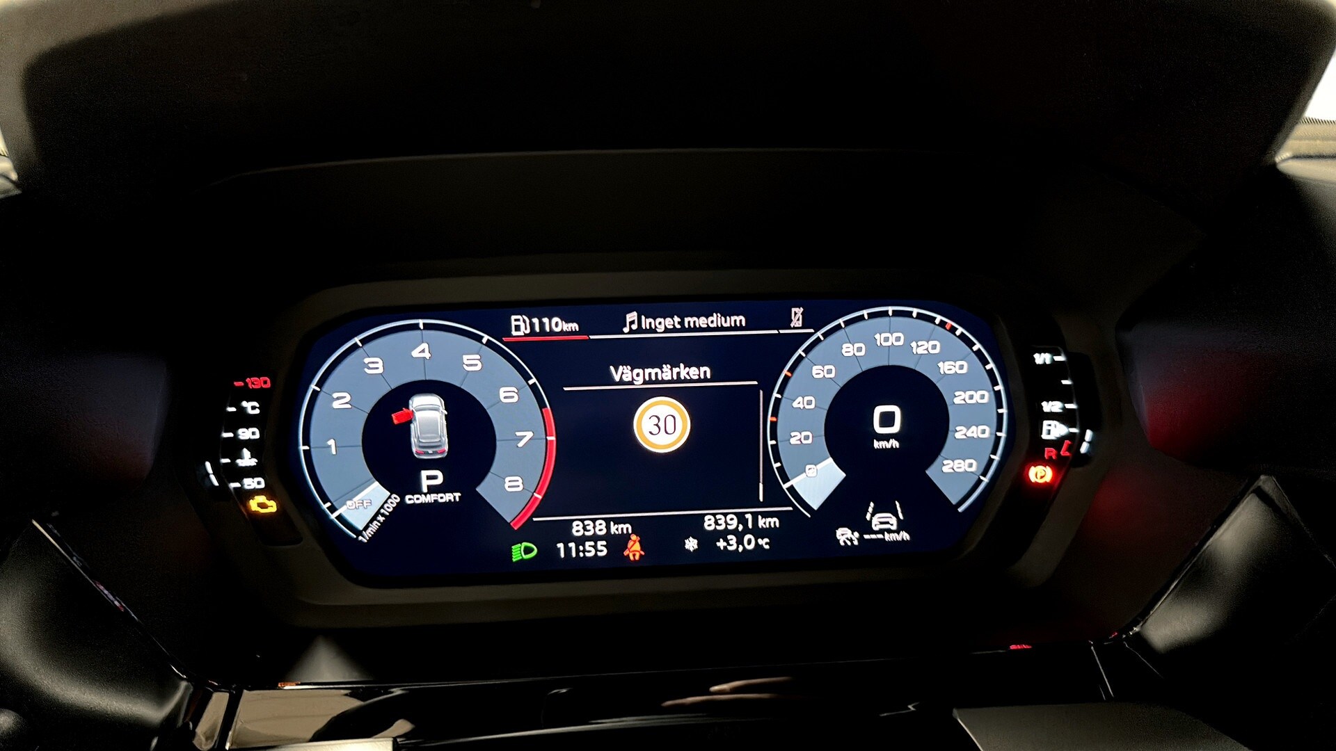 Bild som visar&nbsp;Audi A3 Sportback&nbsp;A3 Sportback TFSI S line 110 kW S tronic - för mer information kontakta din Audi Partner