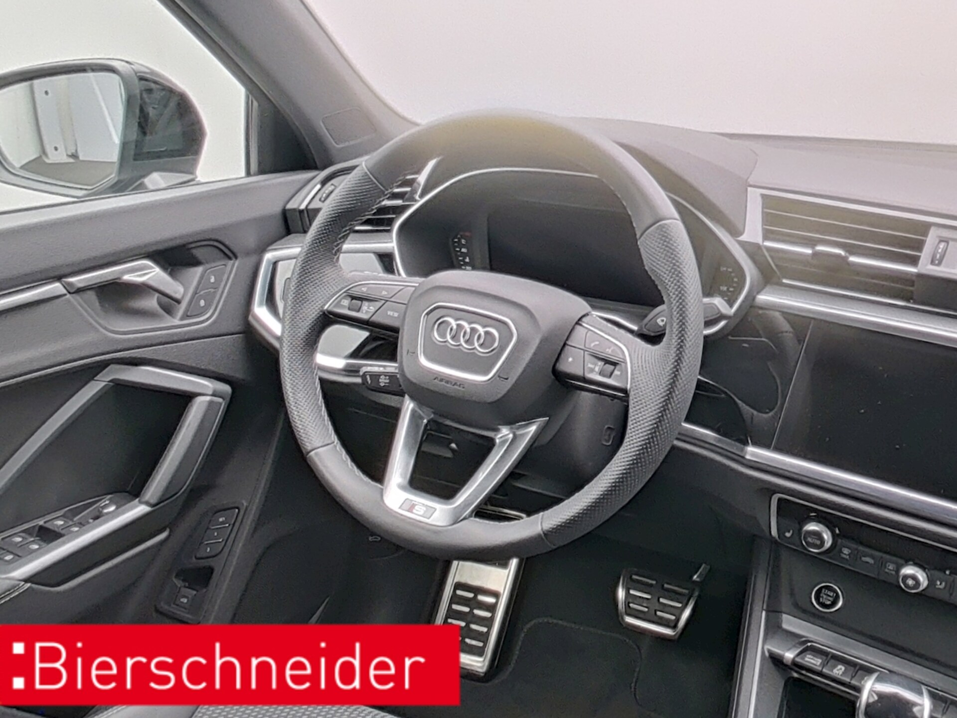 Audi Q3 Sportback S line