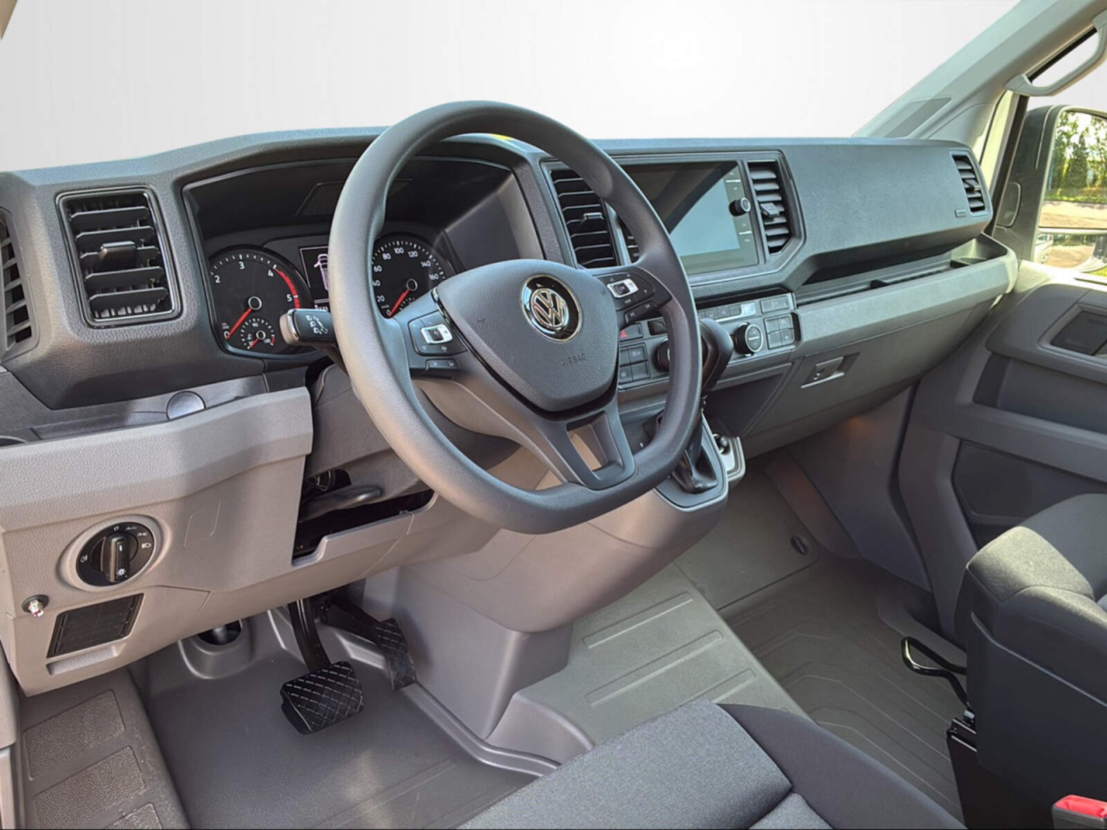 Volkswagen Crafter Kasten mittlerer Radstand – Bild 9