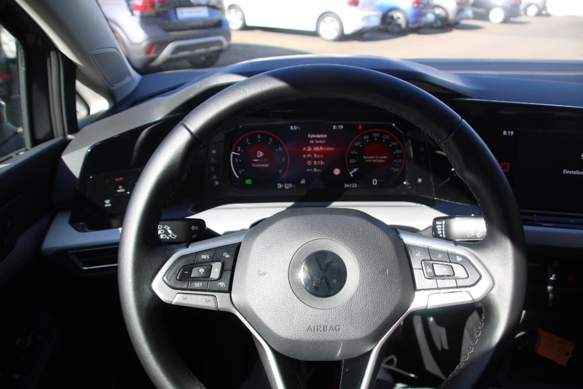 Volkswagen Golf Variant Life