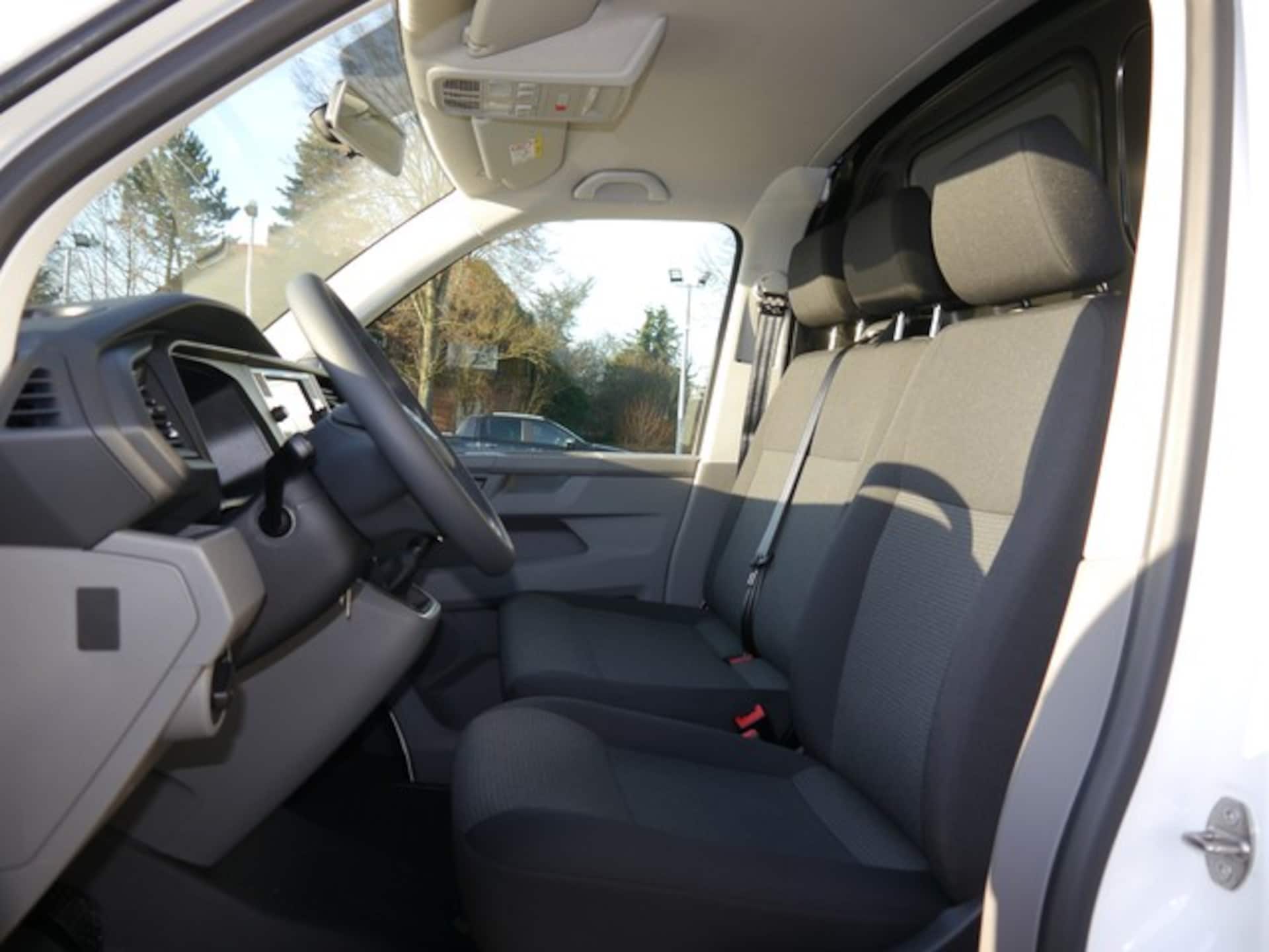 Volkswagen T6.1 Transporter Kasten langer Radstand