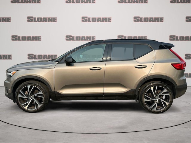 2022 Volvo XC40