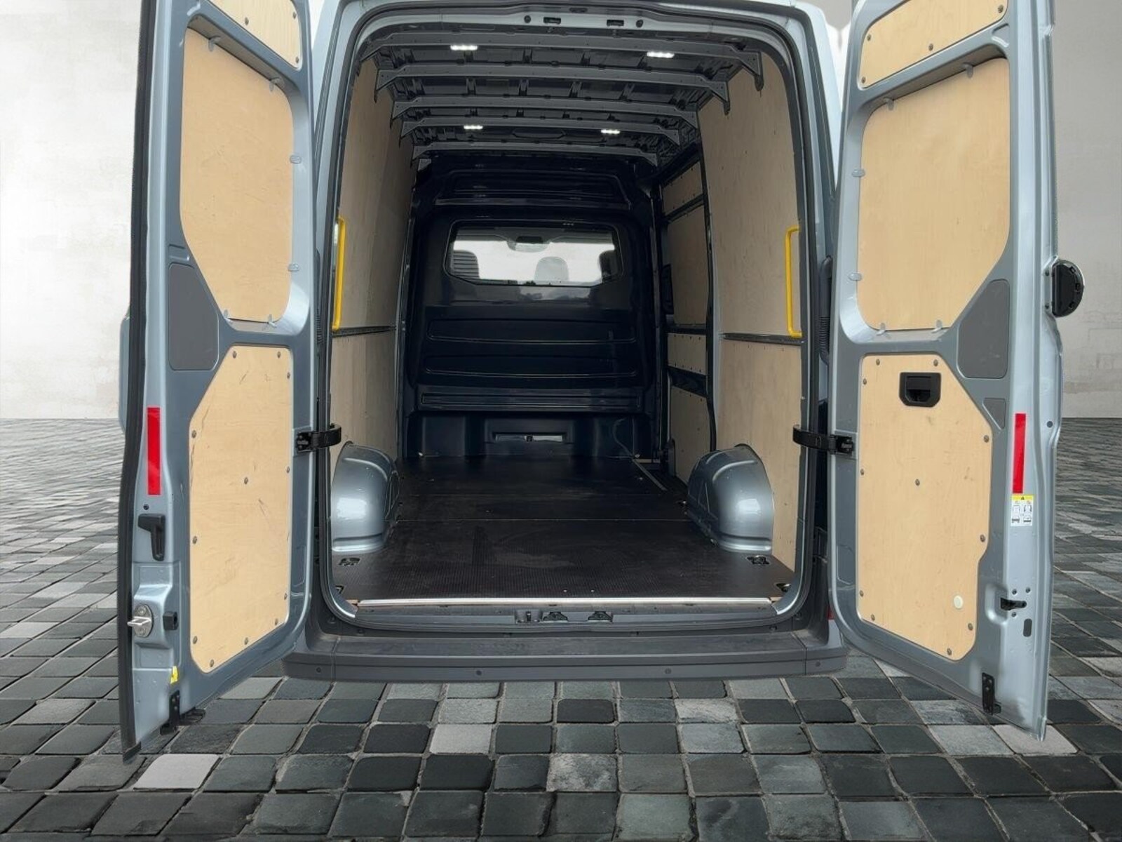 Volkswagen Crafter Kasten mittlerer Radstand – Bild 6