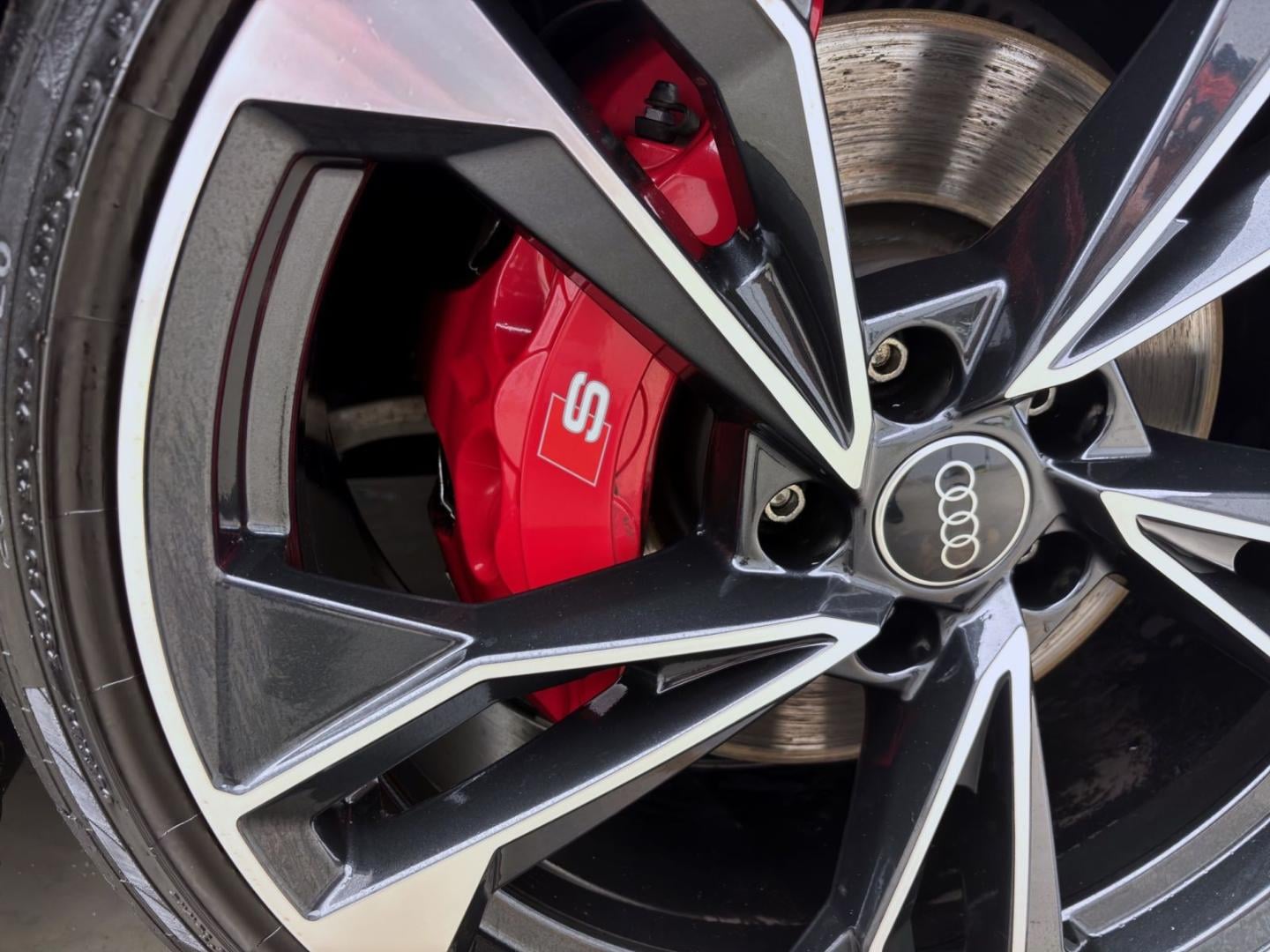 Bild über Audi S5 Cabriolet TFSI quattro tiptronic - für weitere Informationen kontaktieren Sie den Audi Partner