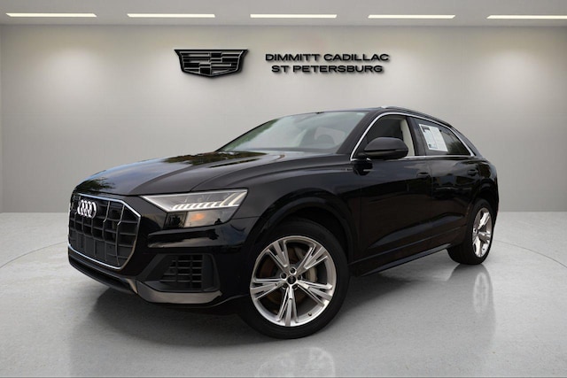 2023 Audi Q8 Premium