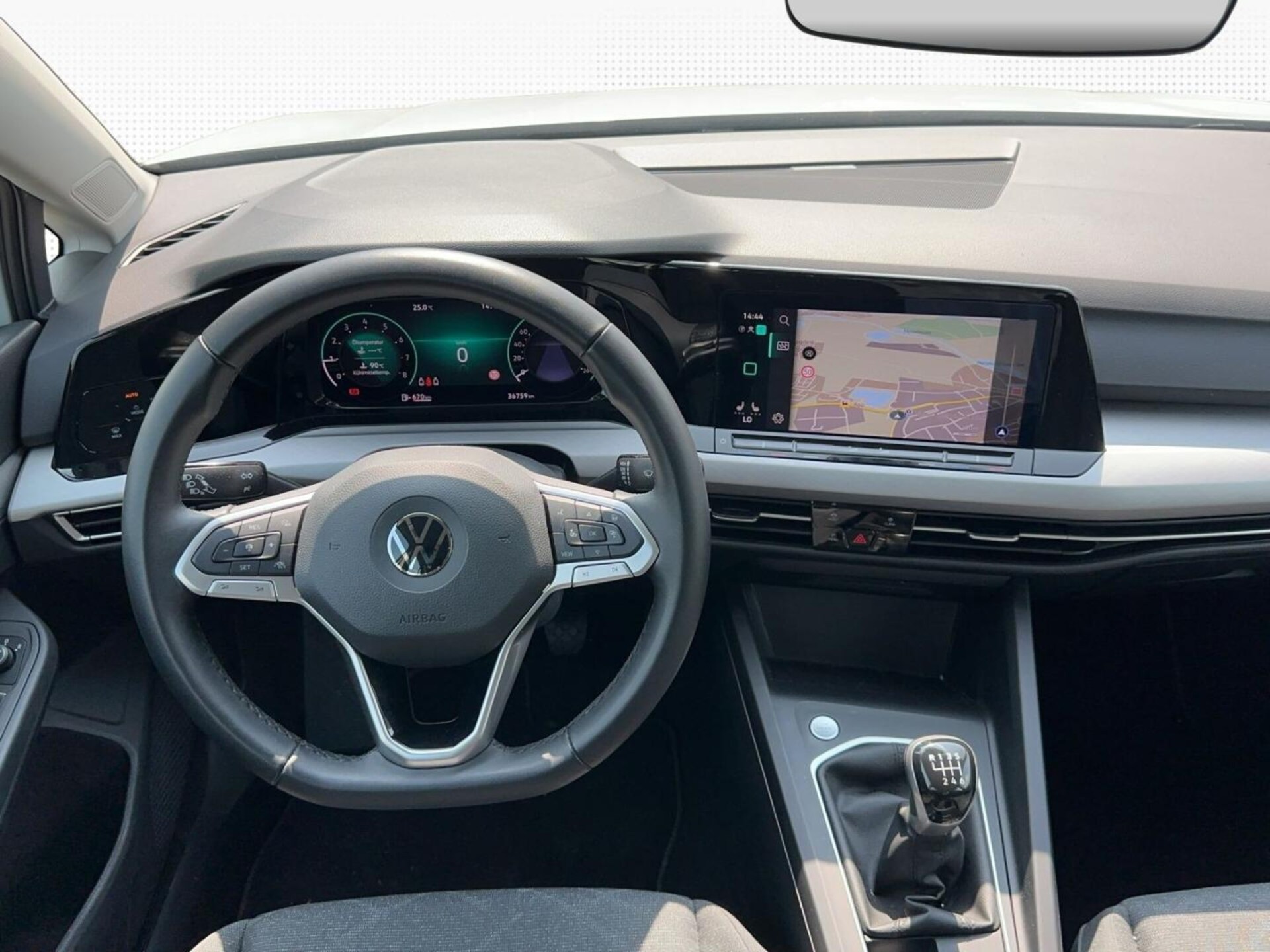 Volkswagen Golf Life