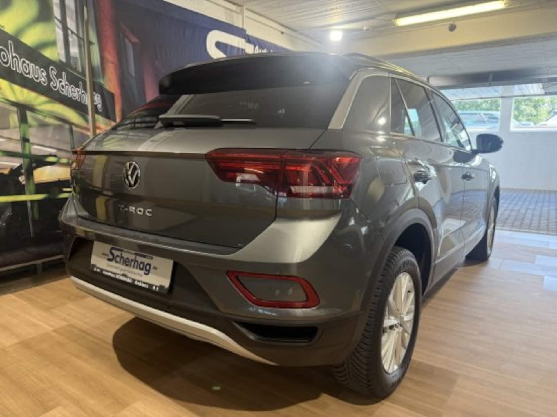 Volkswagen T-Roc Life