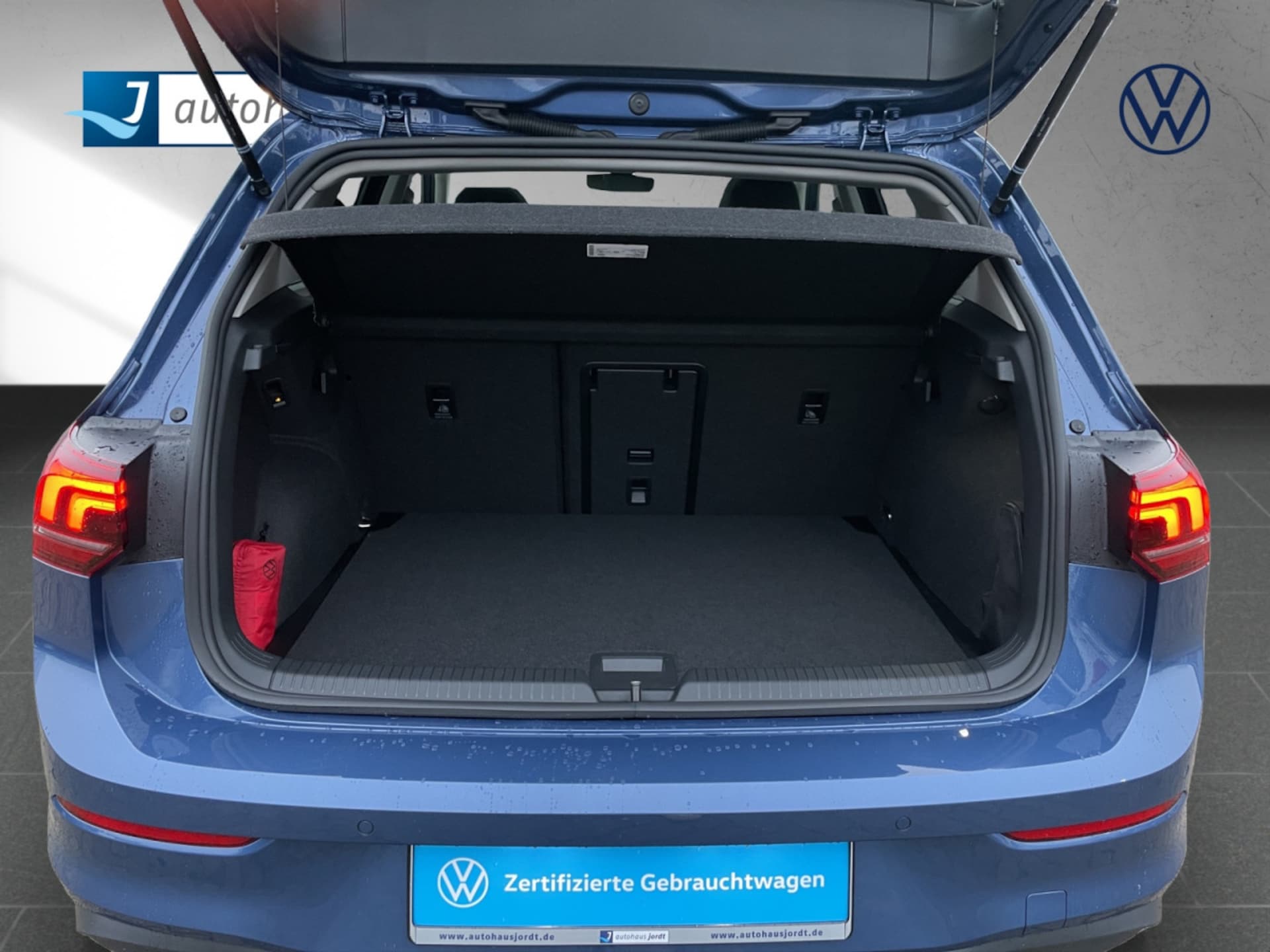 Volkswagen Golf Life