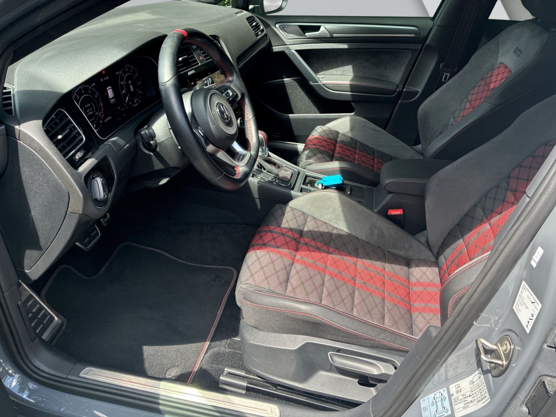 Volkswagen Golf GTI